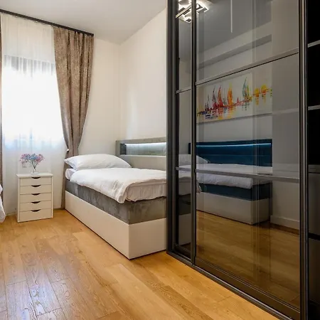 Luxury Cocco - * Split